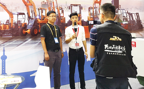 萊工.jpg 萊工.jpg